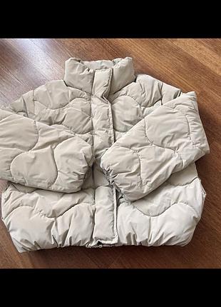 Куртка фірми zara