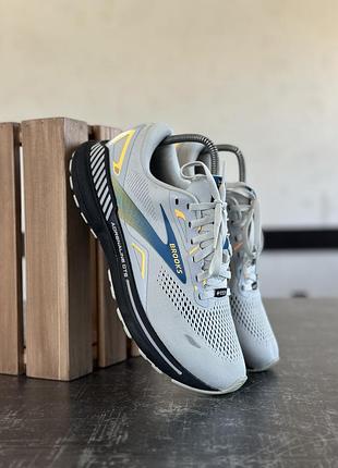 Кросівки brooks gore tex