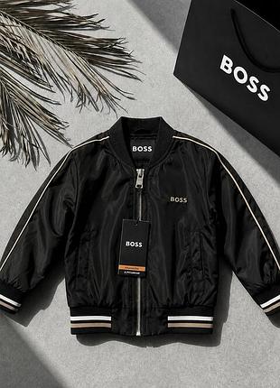 Демісезонна куртка boss