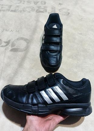 Оригінальні чоловічі шкіряні кросівки adidas performance barracks