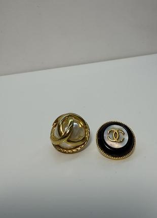 Дві одинокі акцентні сережки ☝️ відправка здійснюється після повної оплати на карту.