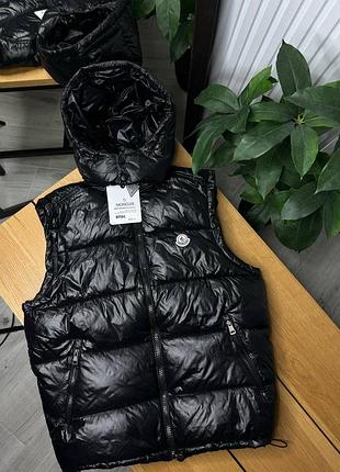 Легендарний жилет moncler 😍