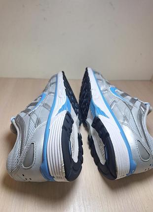 Кроссовки nike 6