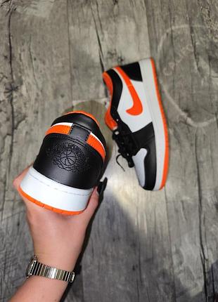 Кросівки унісекс jordan air jordan 1 low "shattered backboard" оранжевий/чорний/білий