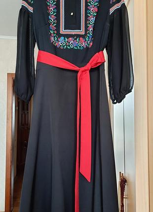 Чорна сукня вишиванка