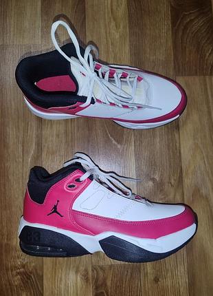 Женские кроссовки nike jordan р.38