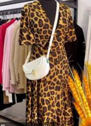 Комфортне з воланом плаття 👗