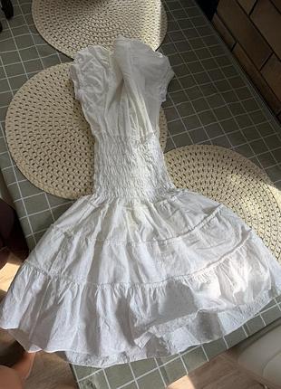 Сукня біла