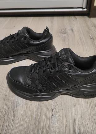 Кроссовки adidas strutter 3