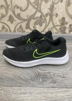 Підліткові кросівки nike star runner 3 (чорні з салатовим, оригінал)