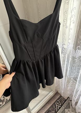 Коротка жіноча сукня корсетна чорна
