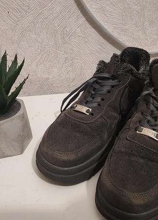 Кроссовки унисекс nike air force 1 замшевые 10/10