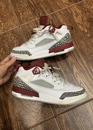 Кросівки jordan р-36/36,5