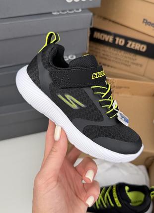 Легкие дышащие кроссовки на липучках skechers dyna-lite