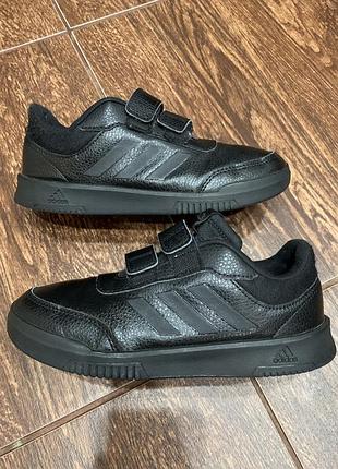 Кросівки adidas р-36