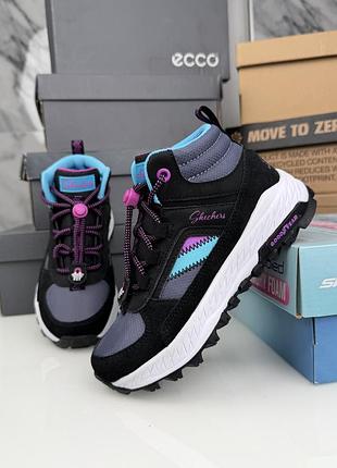 Чудові якісні черевики з вологозахистом skechers let's explore