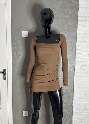 Коротка сукня зі стяжками boohoo, s