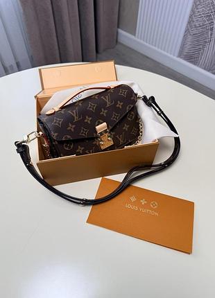 Louis vuitton pochette metis monogram canvas 21x13x7