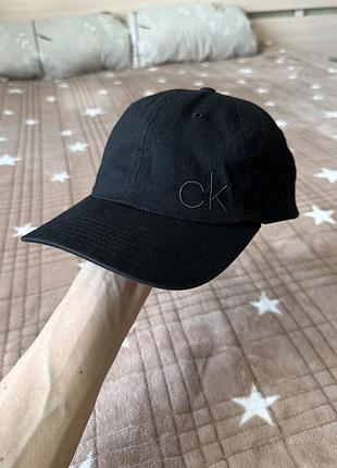 Вінтажна кепка бейсболка calvin klein golf чорна чоловіча бейсболка кепка calvin klein golf не глибока поспдка жіноча бейсболка ck