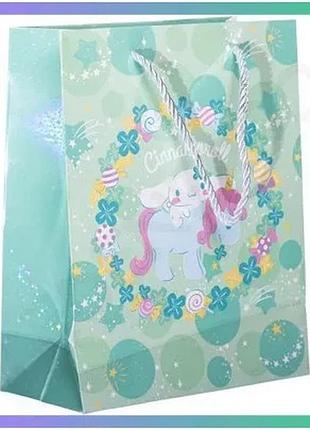Подарункові паперові пакети cinnamoroll 12 шт 19х9,5х24,5 см мятний з ручками для упаковки подарунків sku_luggihp-10359-11m