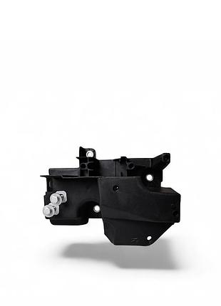 Кронштейн радиатора правый 2.4l для jeep cherokee 19-21 (68438518aa)