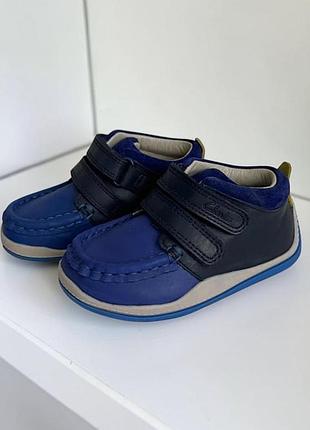 Черевики clarks оригінал з натуральної шкіри для хлопчика 22,5 розмір