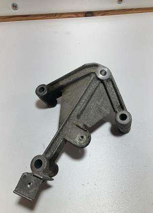 Кронштейн крепления кпп renault kangoo 7700434671