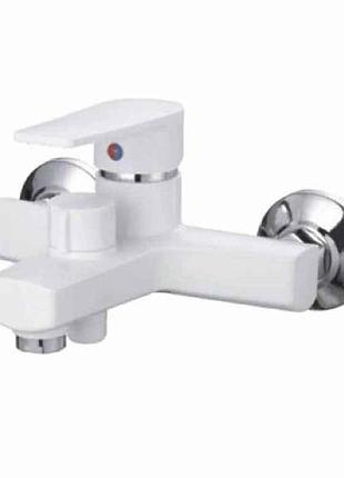 Смеситель настенный белый oscar-009 euro set white (со шлангом, лейкой и кроншт.) тм plamix
