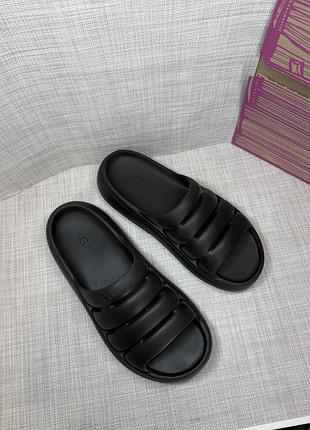Оригінальні шльопанці ugg