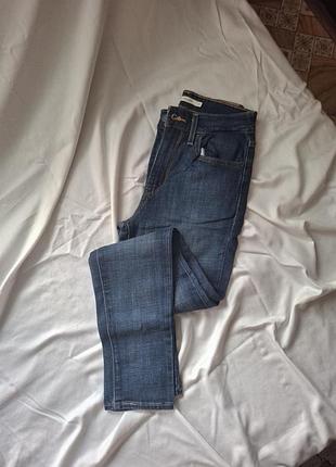 Скинни джинсы levis