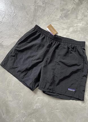 Patagonia black