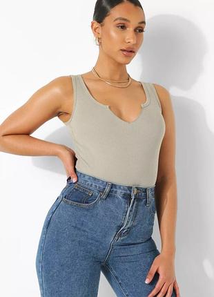 Боди-майка boohoo серый в рубчик с декольте xl, 48