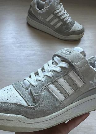 Кросівки adidas forum low