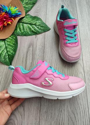 Розовые детские кроссовки skechers sole swifters с бирюзовыми деталями и фирменным серебристым логотипом «s» сбоку