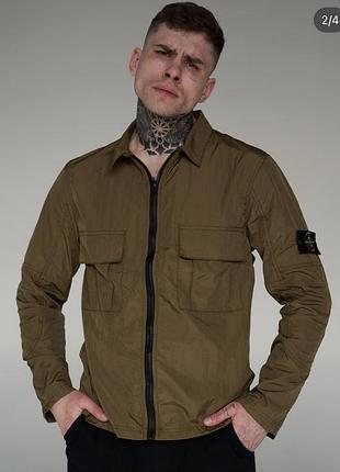 Стильна нейлонова куртка stone island