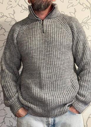 Светр вовняний