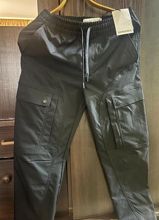 Штани bershka нові не підійшло розмі. розмір s