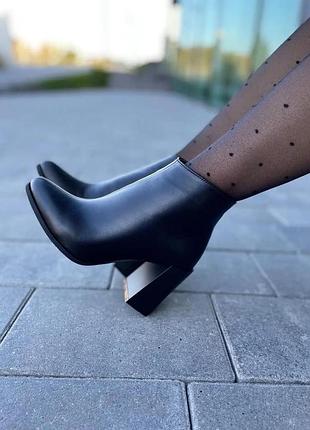 Женские черевики nivelle черные натуральная кожа каблук 8см