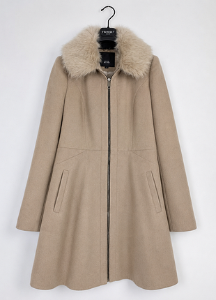 Бежевое пальто м пальто uk 10 river island river island женское бежевое пальто с меховым воротником