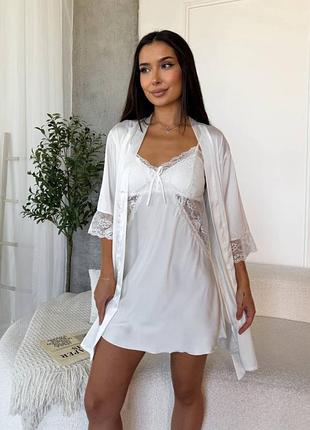 ⭐⭐⭐⭐⭐ 
нежный шелковый комплект с кружевом пеньюар с халатом 🖤 do4134