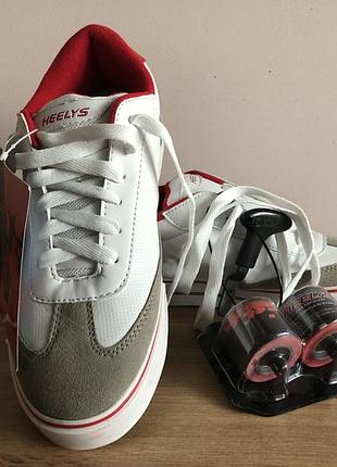 Кросівки чоловічі скейтери. ролики heelys.нові в коробці