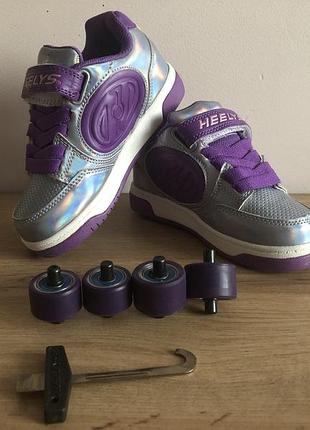 Крутезні дівчачі кросівки -ролики heelys. з підсвіткою