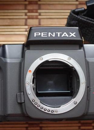 Фотоаппарат pentax sf10 для ручных выдержек , с ремнем