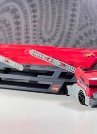 Автовоз-трейлер hot wheels мега