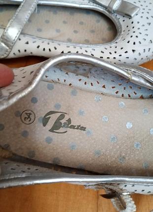 Туфлі для дівчинки bata 34 6