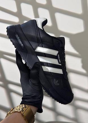 Adidas retropy dark navy white 4