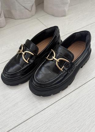 Дитячі лофери zara