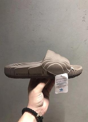 Adidas adilette slide brown