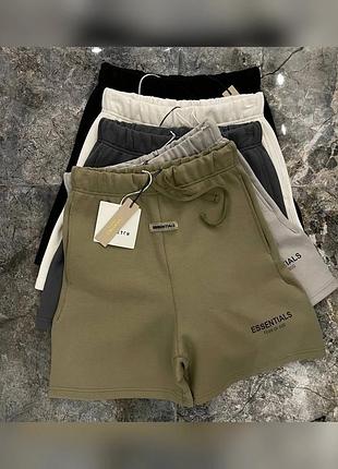 Essential 05 khaki