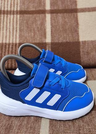 Детские кроссовки adidas